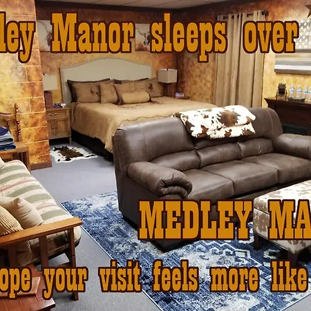 Villa Medley Manor