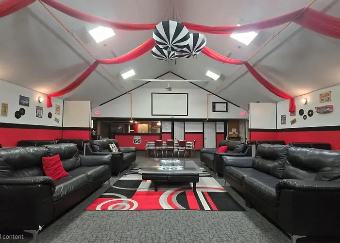 Holiday home Medley Manor
